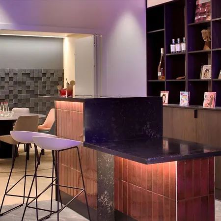 Mercure Centre Comedie 4*