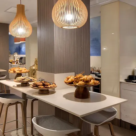 Hotel Mercure Centre Comedie 4*